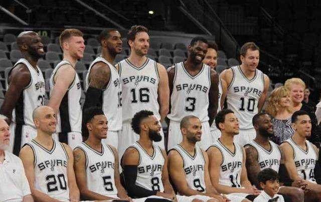 英超：曼联3-0大胜纽卡斯尔（英超战报：曼联3比0完胜纽卡斯尔）