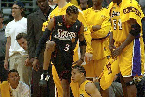 辽宁男篮王哲林豪取40分带队取胜（王哲林轰下40分助辽宁男篮力克对手）