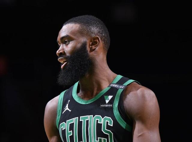 柔佛VS上海海港、布里兰VS江原FC精彩分析与比分预测（柔佛对阵上海海港、布里兰对阵江原FC：赛前解析与比分预测）