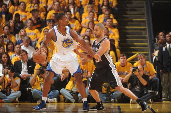 弗赖堡2-1圣保利，马克西米利安-埃格施泰因、铃木唯人破门（弗赖堡2-1力克圣保利：马克西米利安-埃格施泰因、铃木唯人各入一球）