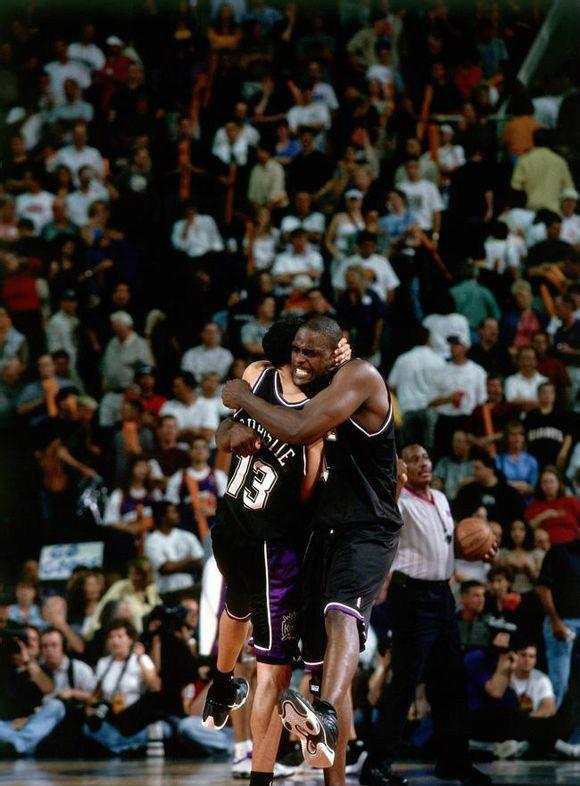 外媒：墨西哥一座世界杯球场附近挖出至少456袋人体遗骸（外媒报道：墨西哥一世界杯场馆附近掘出至少456袋人类遗骸）