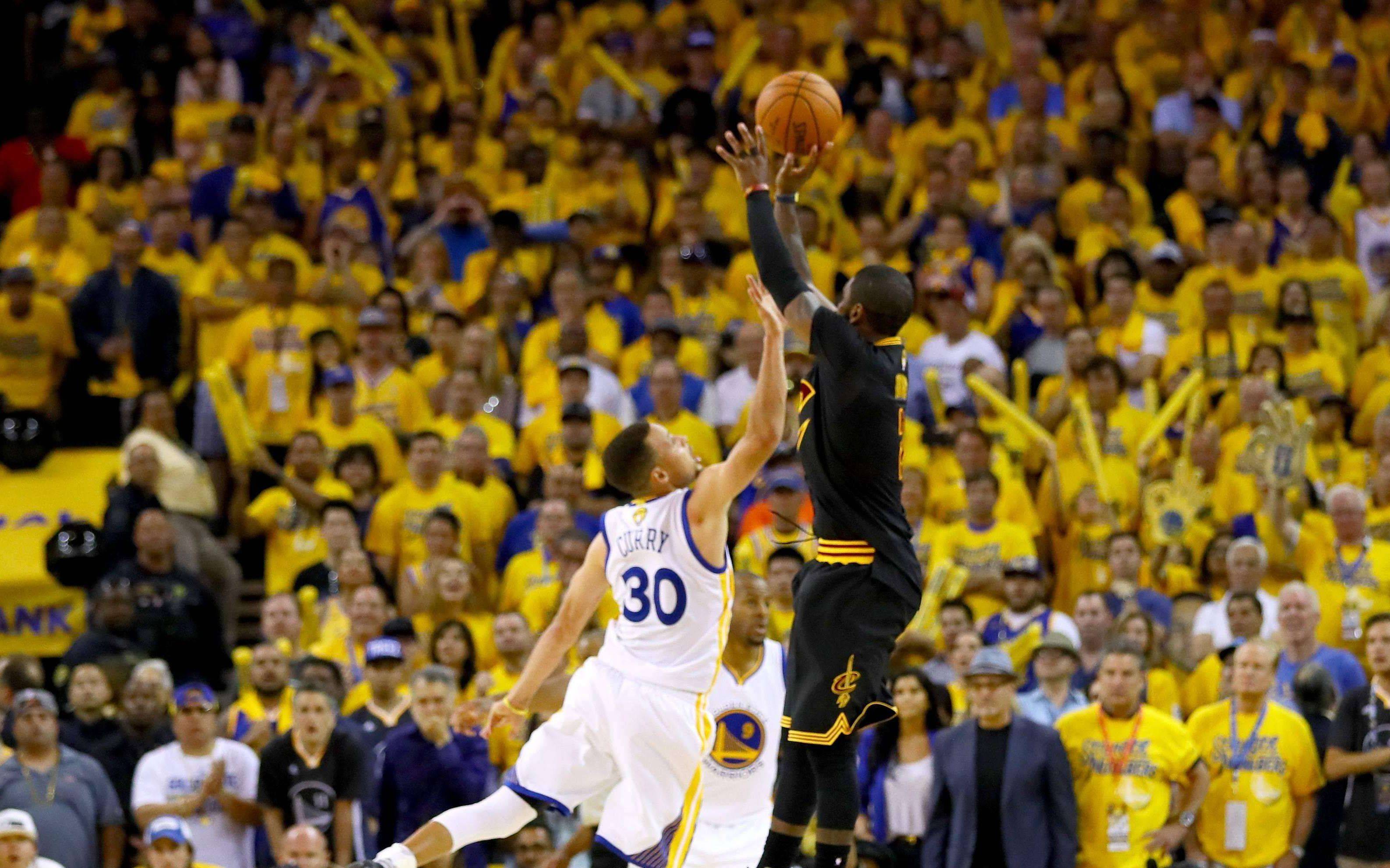 意天空：劳塔罗已回国米参加合练，预计和图拉姆首发出战德比（意天空：劳塔罗回归国米合练，预计与图拉姆搭档首发战德比）